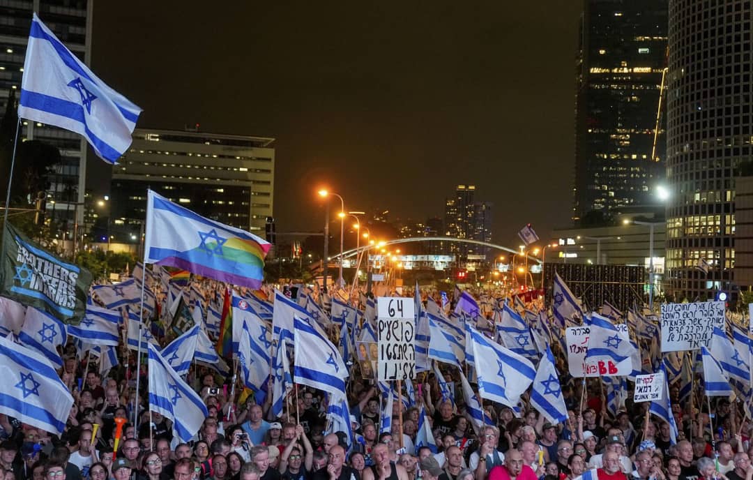 Conflit au Proche-Orient : Des manifestants appellent à la libération des personnes prises en otages.