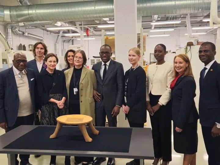 Le ministre Olushegun Adjadi Bakari en Finlande