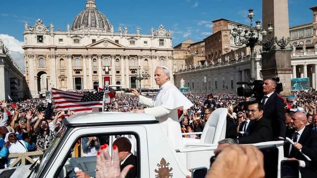 Le Pape Léon XIV lors des rituels de son installation officielle