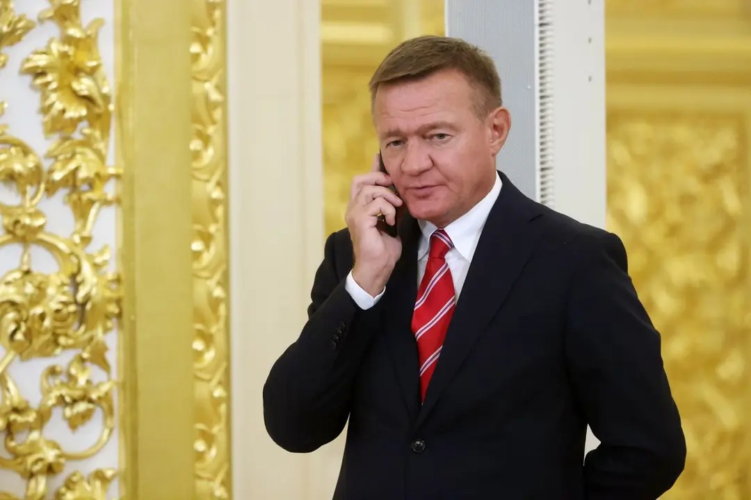 Russie : le ministre des Transports se suicide après avoir été limogé par Poutine