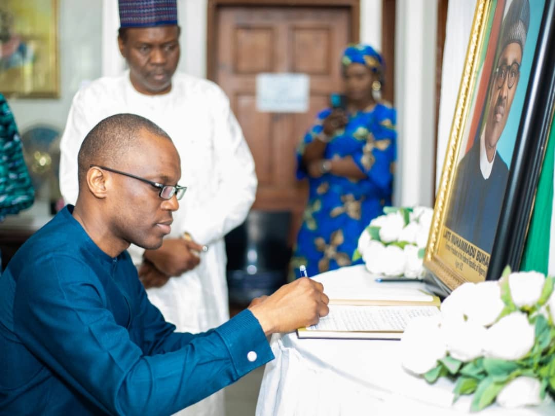 Signature du livre de condoléance à l’ambassade du Nigéria: le Bénin rend hommage à Muhammadu Buhari