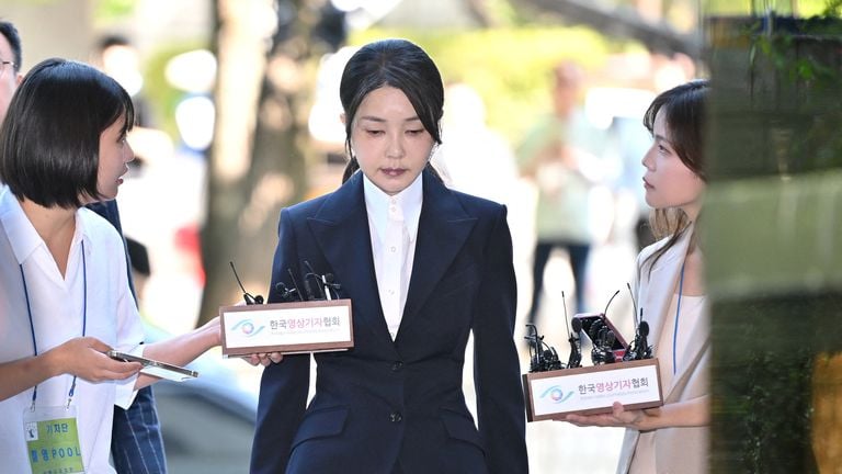 L’ex-Première dame sud-coréenne, Kim Keon Hee, arrêtée après emprisonnement de son mari