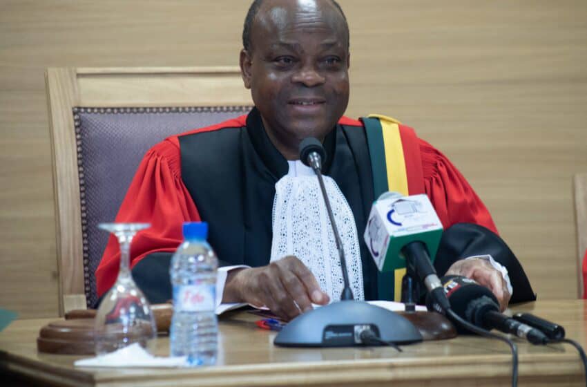 La décision de la cour continue de faire couler d'encre et de salive