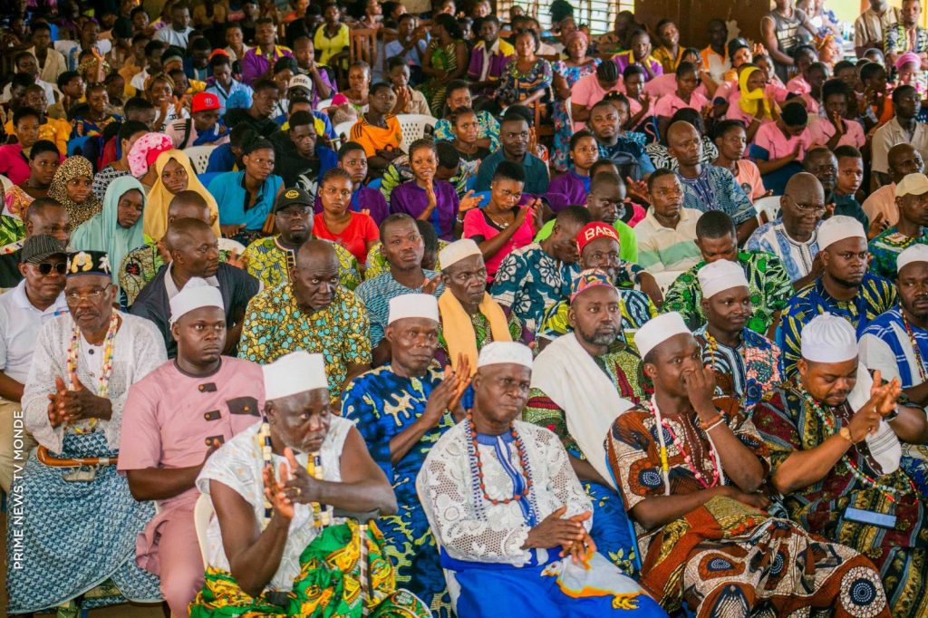 Mobilisation de la jeunesse autour des 10 ans de la Rupture : Jonas Hantan passe les réalisations de Patrice Talon à la loupe.