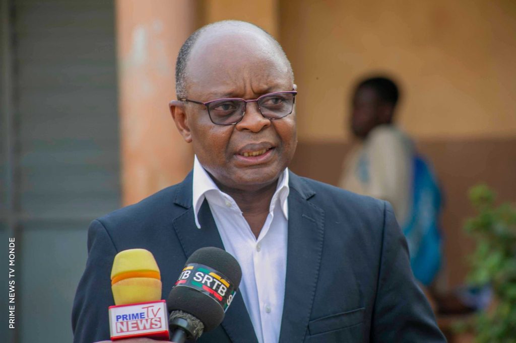 Mobilisation de la jeunesse autour des 10 ans de la Rupture : Jonas Hantan passe les réalisations de Patrice Talon à la loupe.