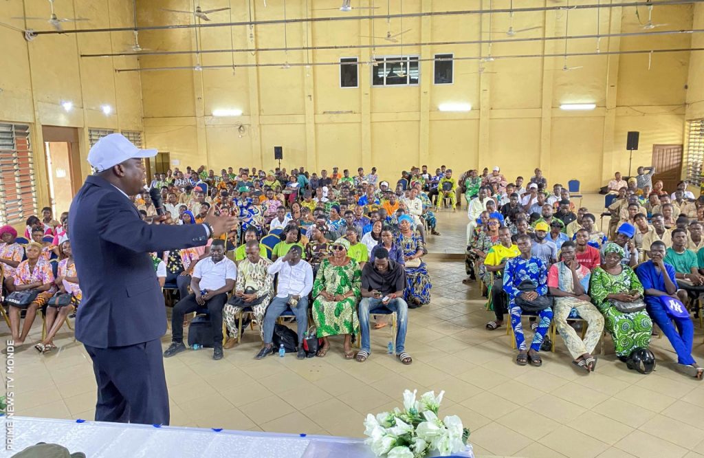 Dix ans de gouvernance Talon : Ayibatin Jonas Hantan place la jeunesse de l’Ouémé au cœur de la continuité.