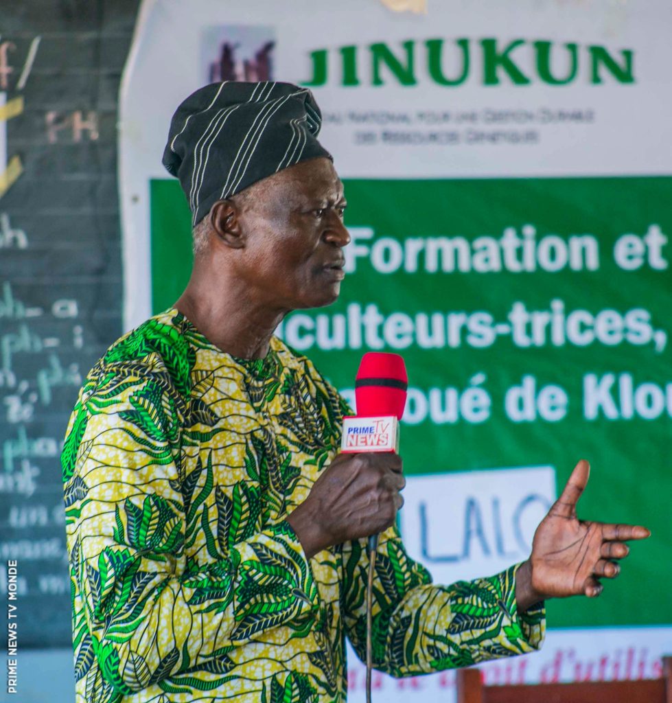 Formation en agroécologie à Lalo : Le Réseau Jinukun accompagne les agriculteurs vers des pratiques agricoles innovantes.