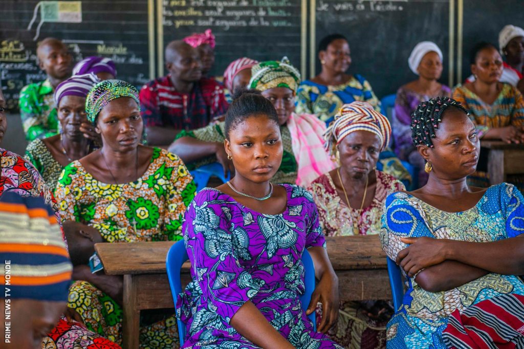 Formation en agroécologie à Lalo : Le Réseau Jinukun accompagne les agriculteurs vers des pratiques agricoles innovantes.