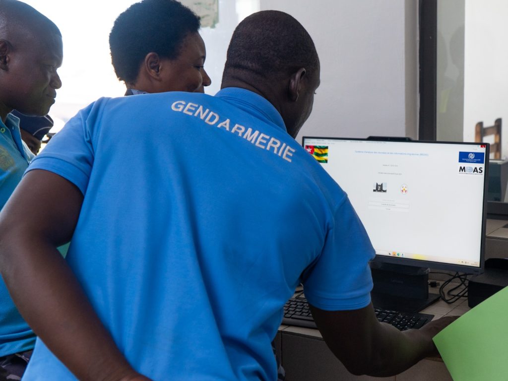 Gestion coordonnée des frontières entre le Bénin et le Togo : L’opérationnalisation du MIDAS évaluée par le gouvernement béninois et ses partenaires. 